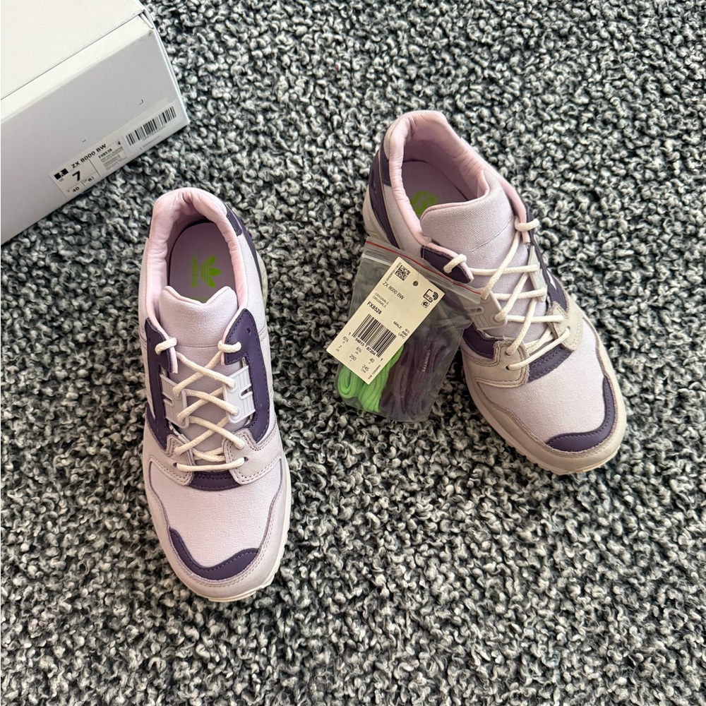 Men’s Adidas x deadHYPE Sneakers, ZX 8000 BW, Marvel, Thanos, NIB